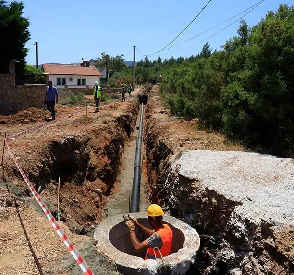 Sarıyer’de kanalizasyon ana hattı ve logar çalışması